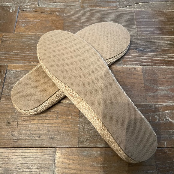 Cliffs by White Mountain Raise Crochet Espadrille - Picture 9 of 11